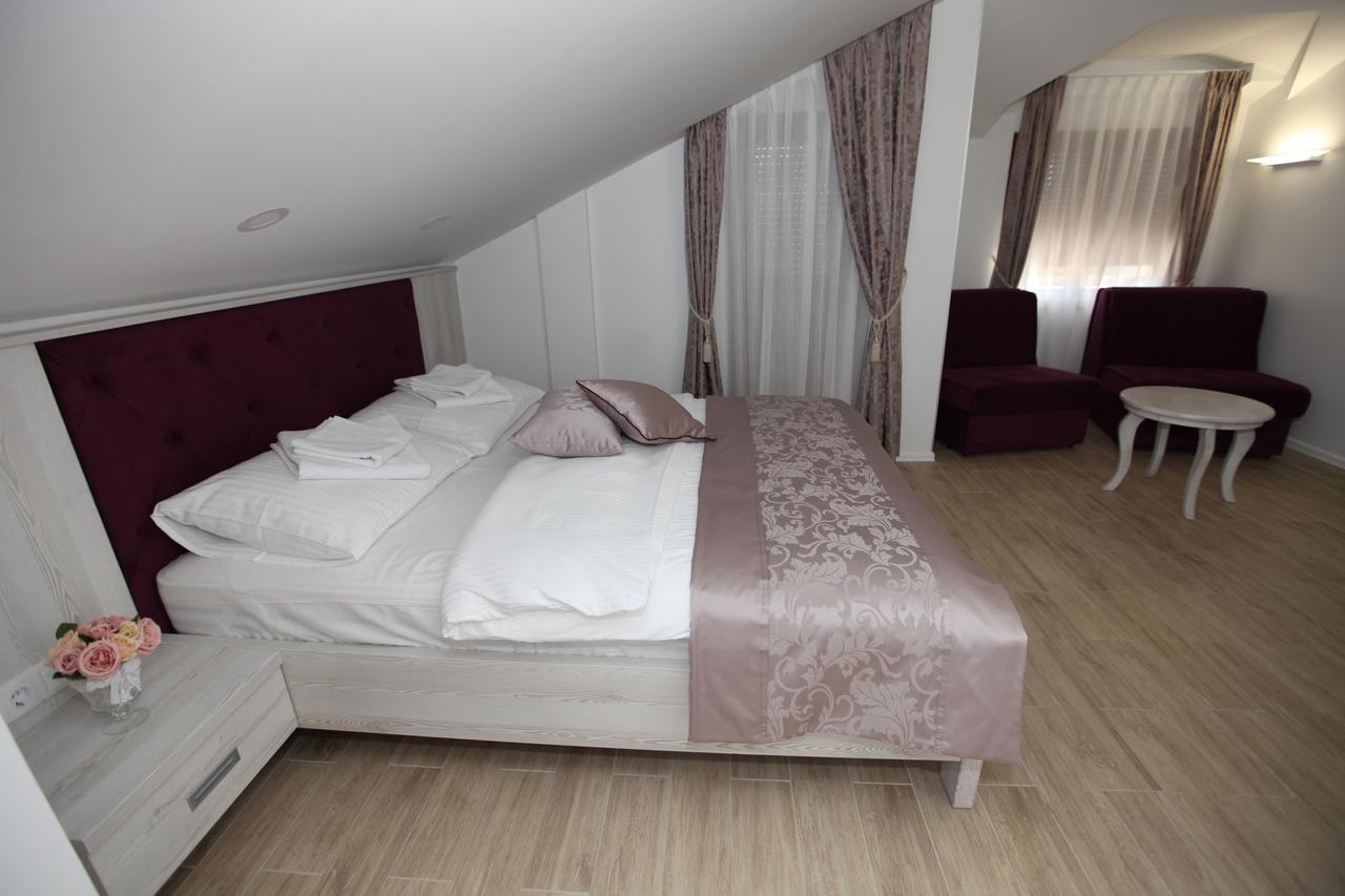 Apis Hotel تريبينيي المظهر الخارجي الصورة