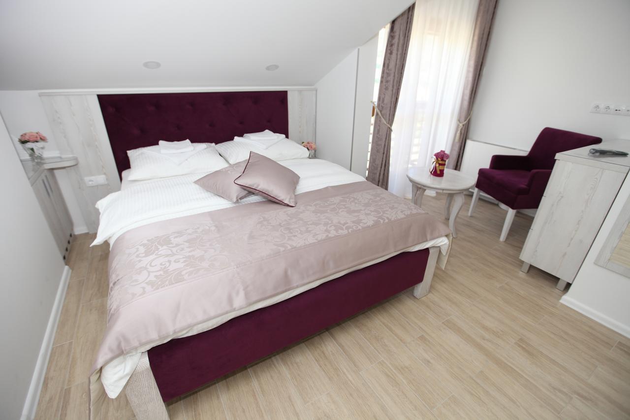 Apis Hotel تريبينيي المظهر الخارجي الصورة