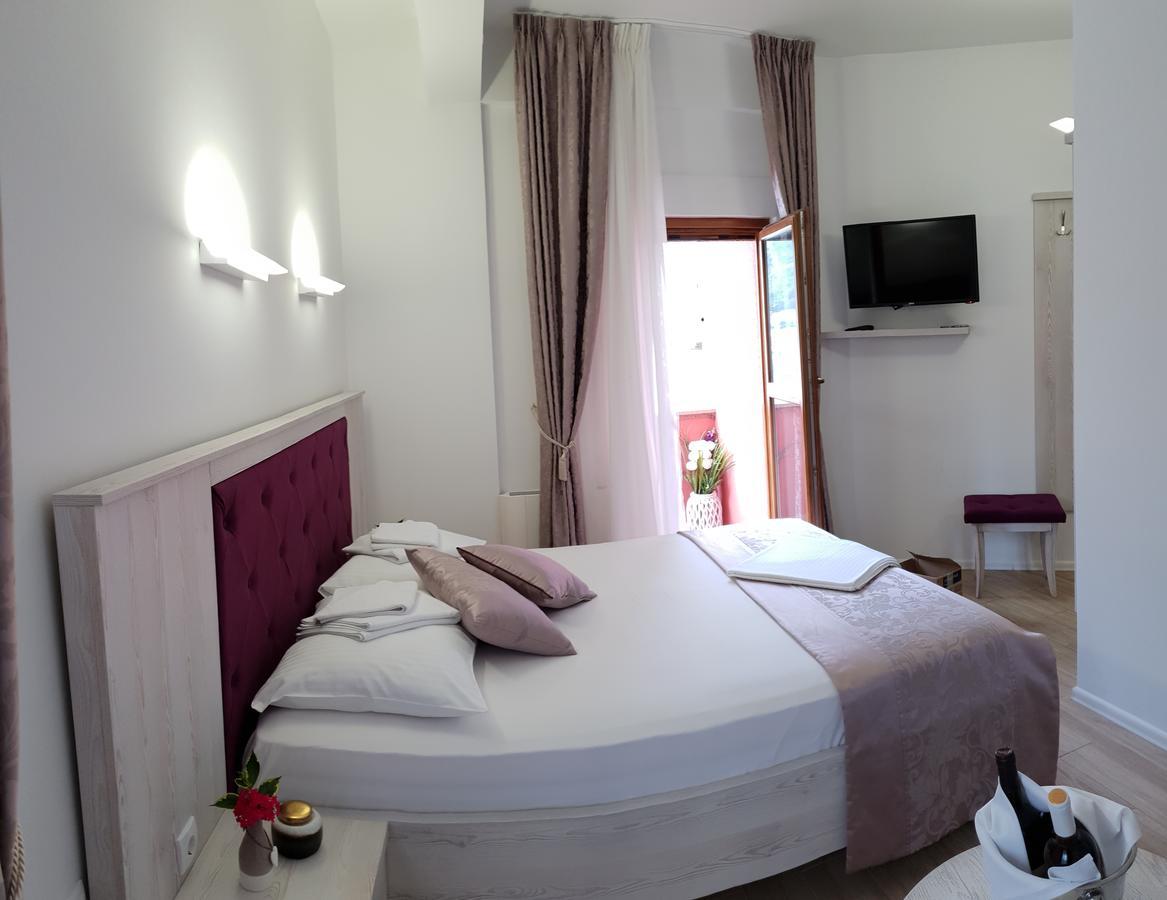 Apis Hotel تريبينيي المظهر الخارجي الصورة