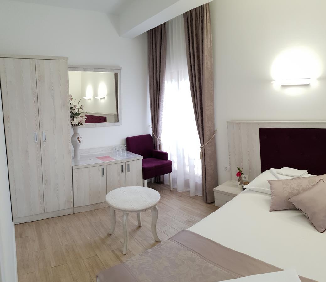 Apis Hotel تريبينيي المظهر الخارجي الصورة