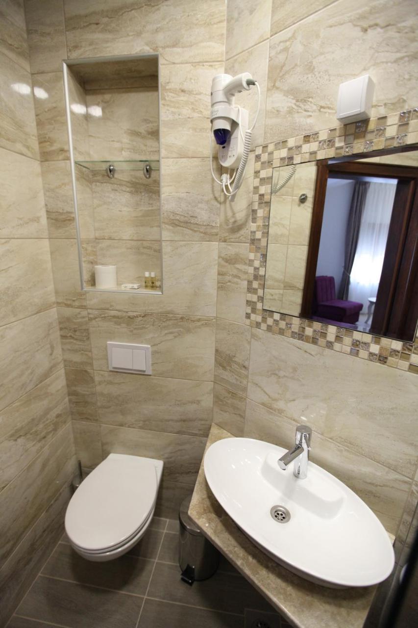 Apis Hotel تريبينيي المظهر الخارجي الصورة